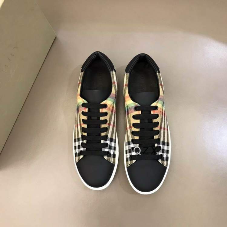 Picture of Burberry Shoes _SKUBurberrysz38-44ZX02482022